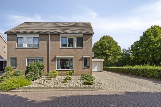 iQ Makelaars ZEVENAAR, Monnetstraat